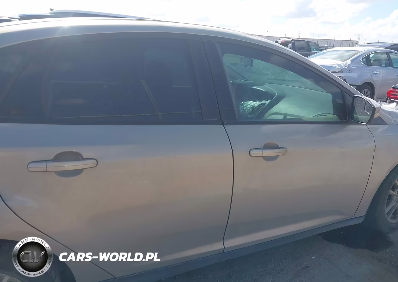 2015 Ford Focus Se VIN:1FADP3F28FL261249 - 13