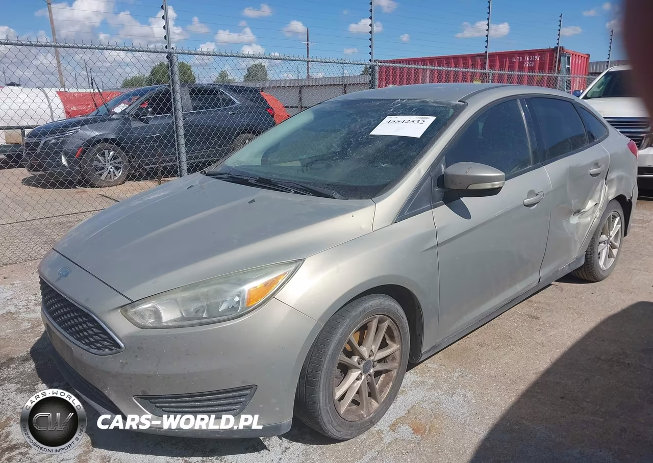 2015 Ford Focus Se VIN:1FADP3F28FL261249 - 2