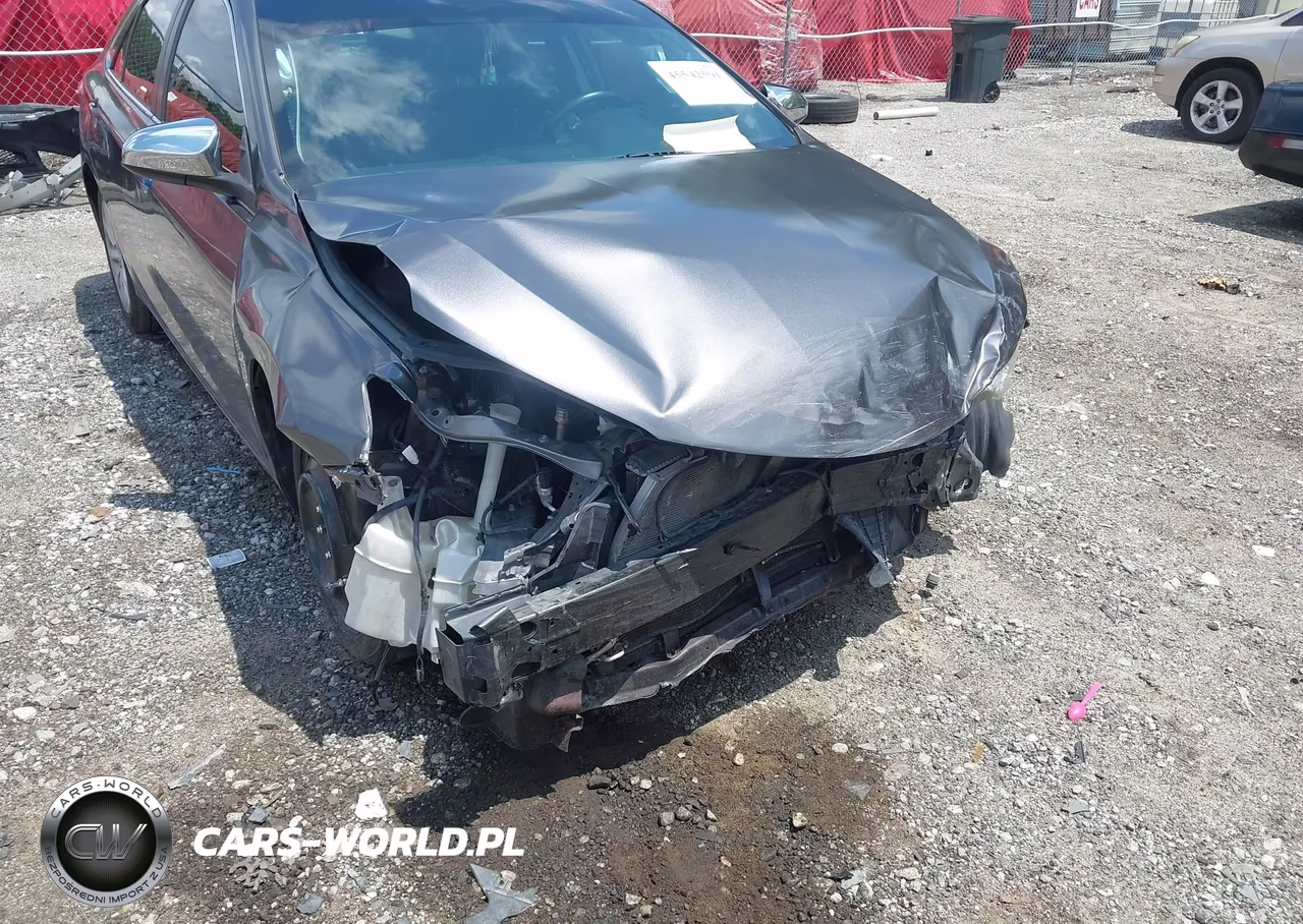 2016 Toyota Camry Se VIN:4T1BF1FK5GU226118 - 17