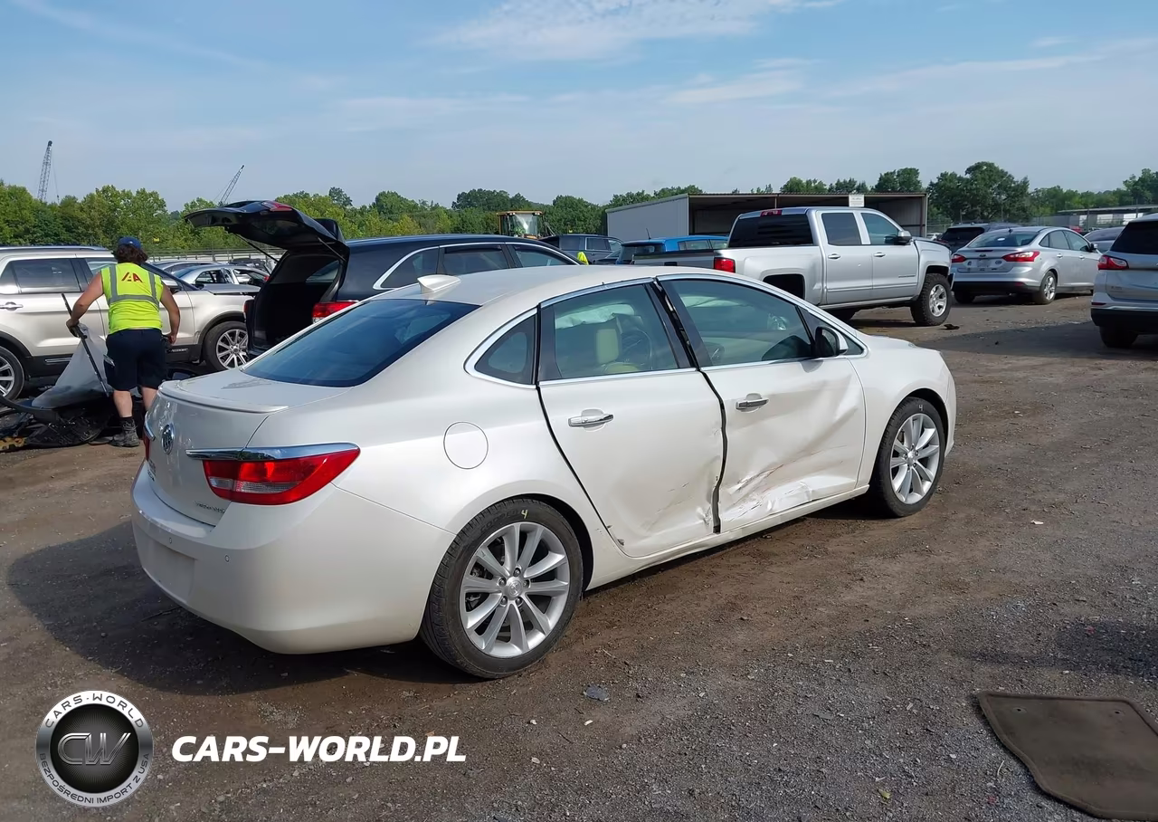 2016 Buick Verano Leather Group VIN:1G4PS5SK0G4129911 - 4