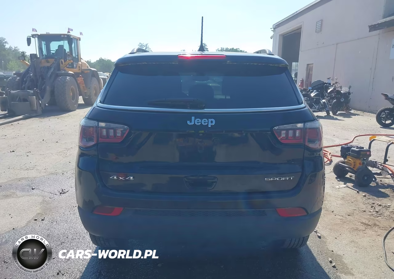 2019 Jeep Compass Sport 4X4 VIN:3C4NJDAB2KT645636 - 18