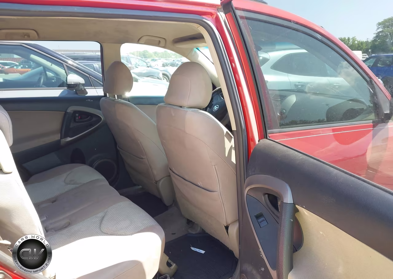 2007 Toyota Rav4 VIN:JTMZD33V475040812 - 8