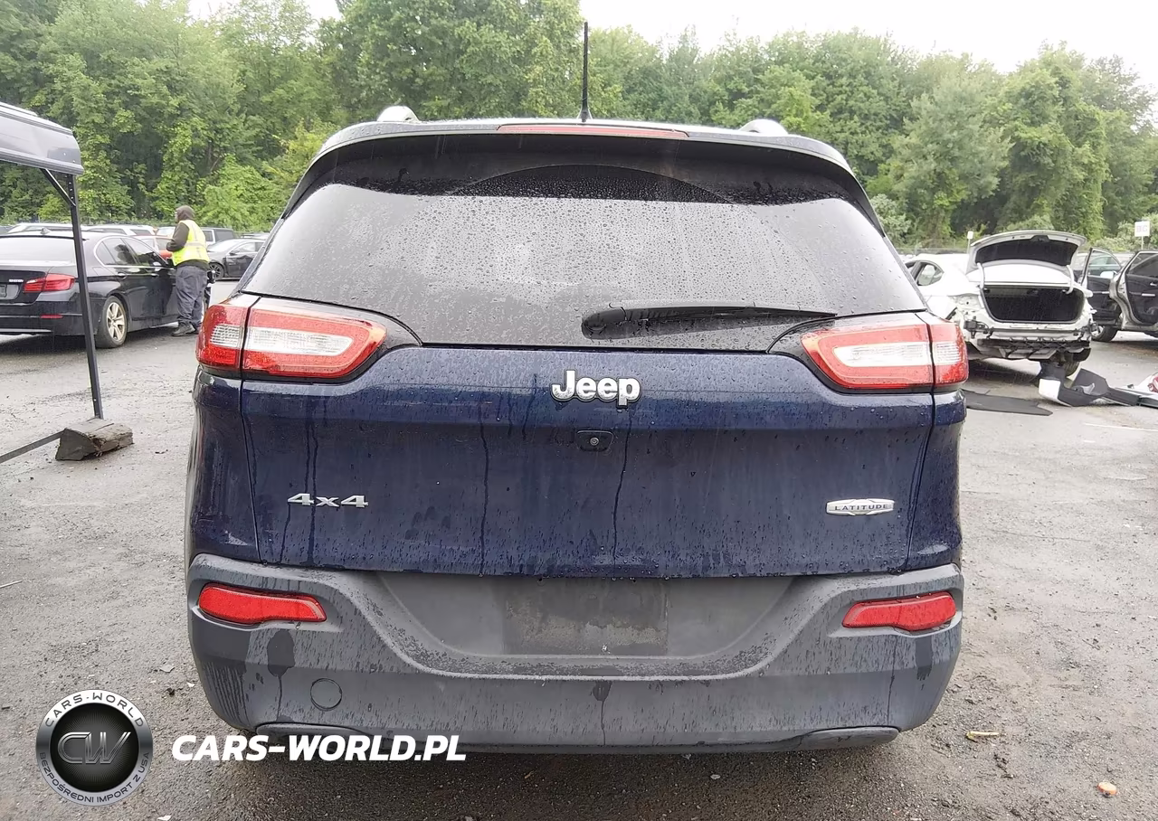 2016 Jeep Cherokee Latitude VIN:1C4PJMCB4GW338198 - 16