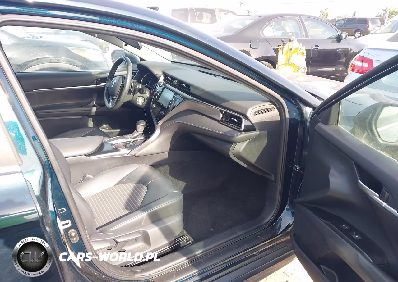 2019 Toyota Camry Se VIN:4T1B11HKXKU751017 - 5