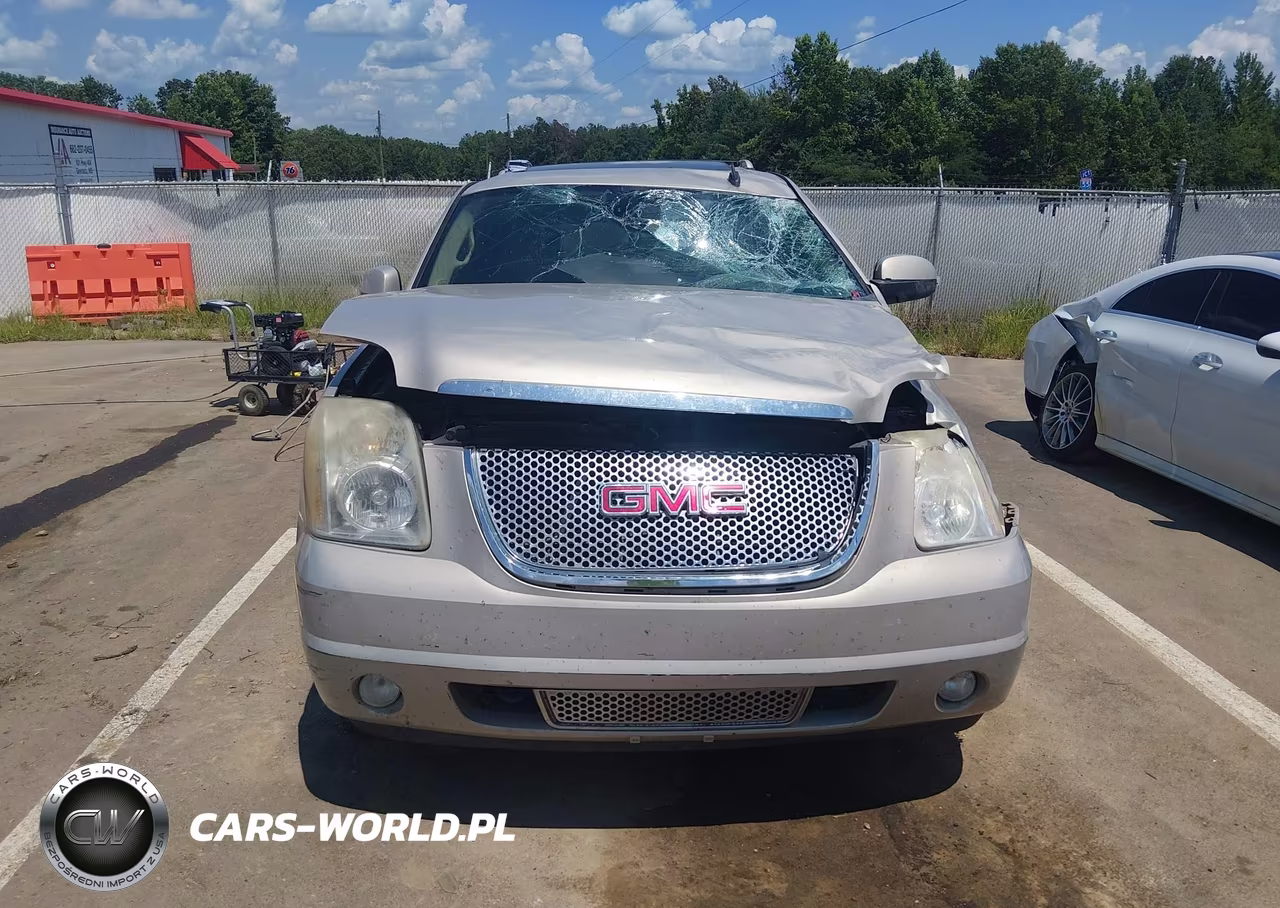 2007 GMC Yukon Denali Denali VIN:1GKFK638X7J306804 - 13