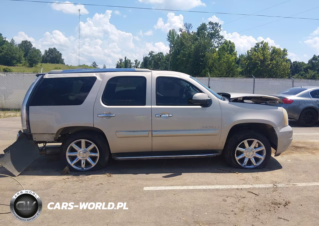2007 GMC Yukon Denali Denali VIN:1GKFK638X7J306804 - 14