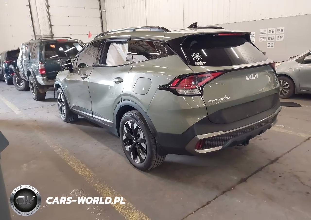 2023 Kia Sportage Plug-In Hybrid X-Line VIN:KNDPYDAH5P7104813 - 3
