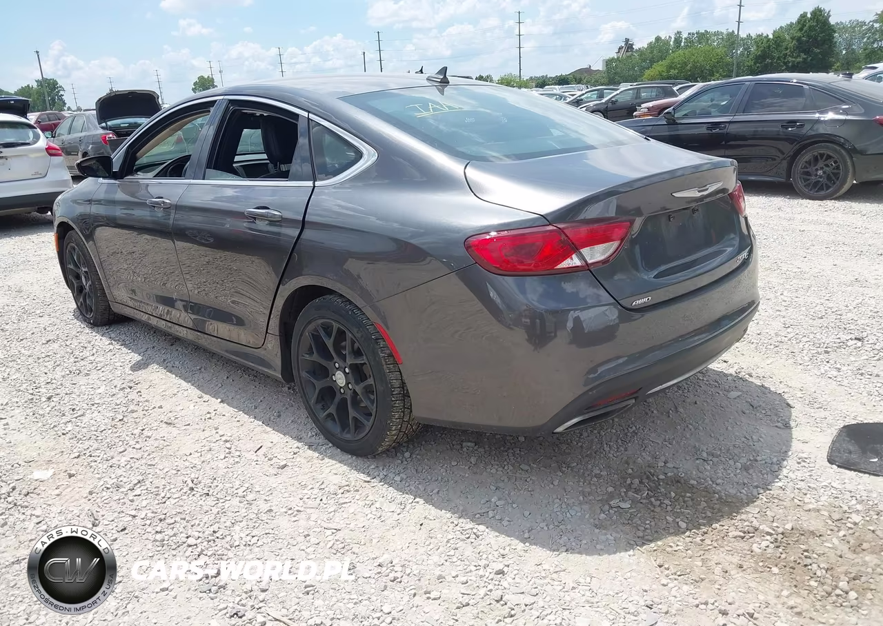 2015 Chrysler 200 C VIN:1C3CCCEG7FN512396 - 3