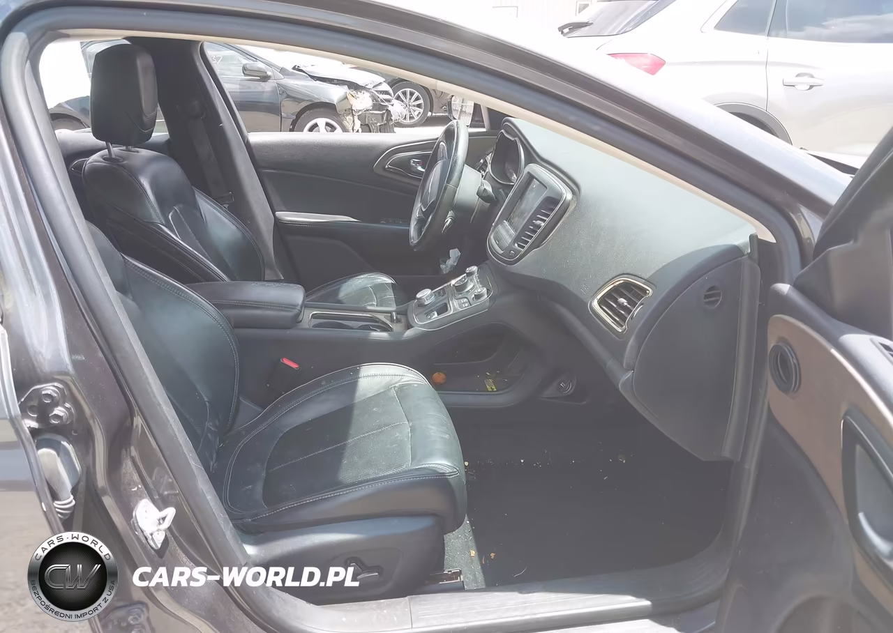 2015 Chrysler 200 C VIN:1C3CCCEG7FN512396 - 5