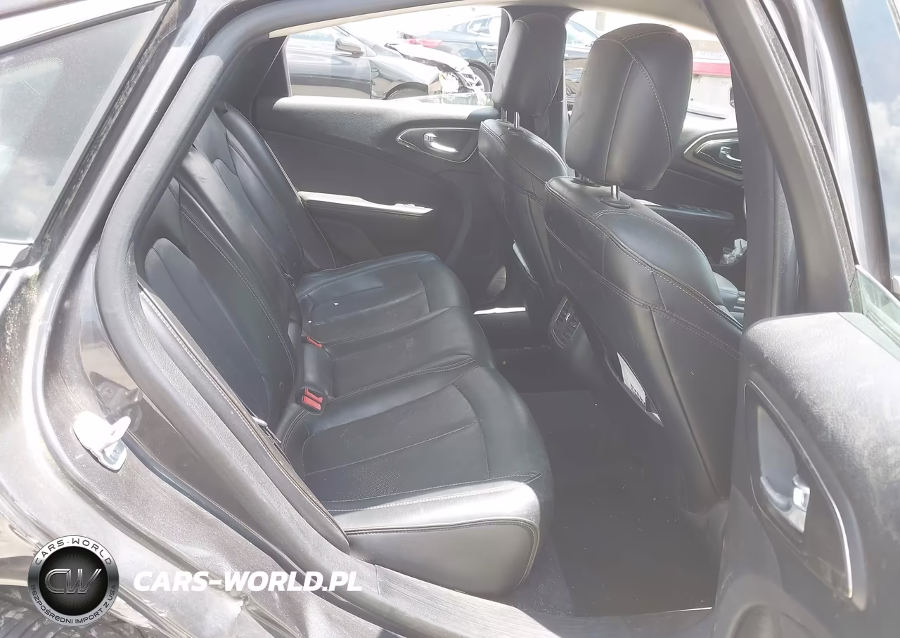 2015 Chrysler 200 C VIN:1C3CCCEG7FN512396 - 8