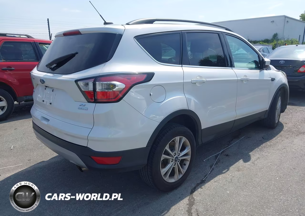 2017 FORD ESCAPE SE VIN:1FMCU0GD7HUB25975 - 4
