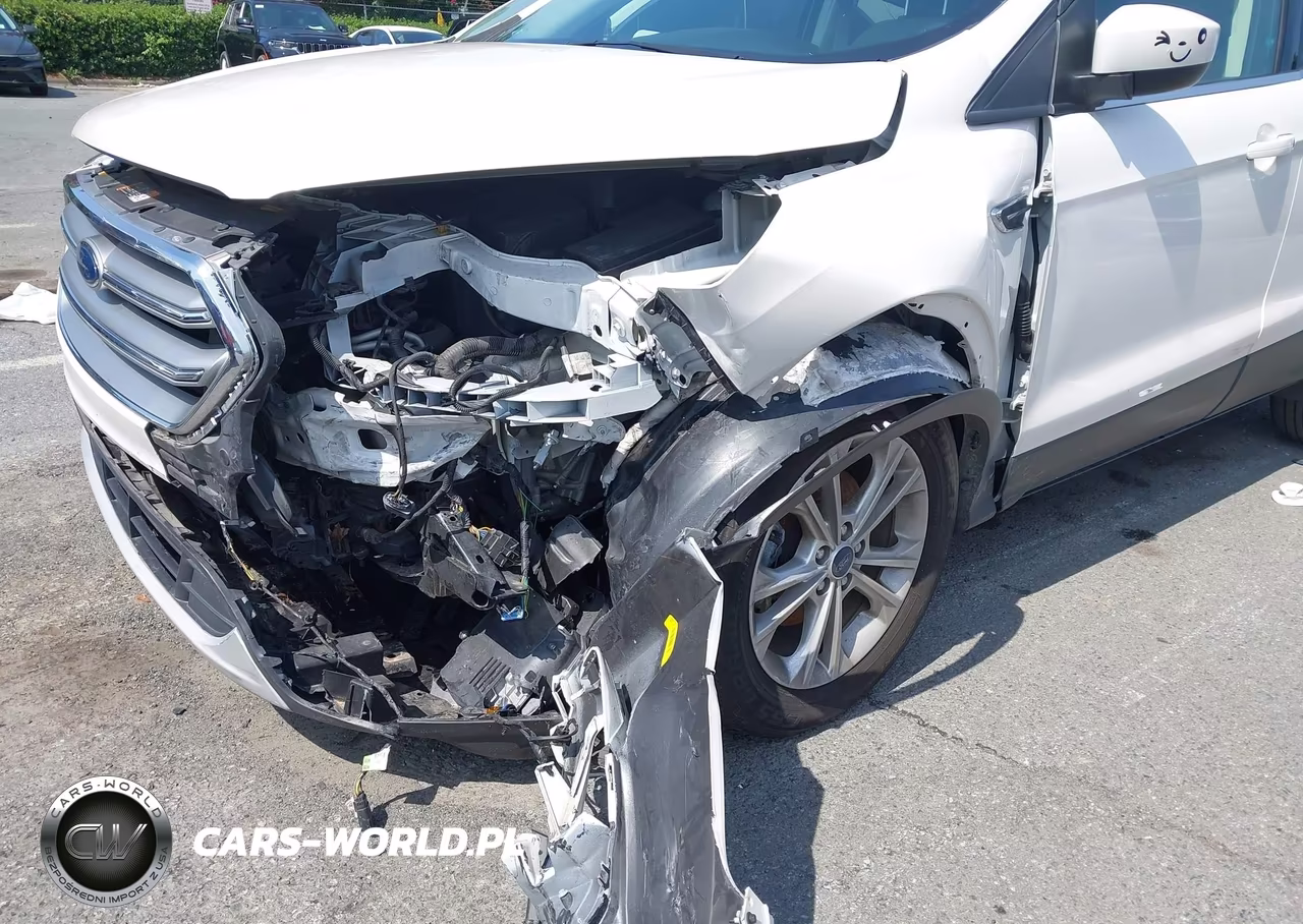 2017 FORD ESCAPE SE VIN:1FMCU0GD7HUB25975 - 6