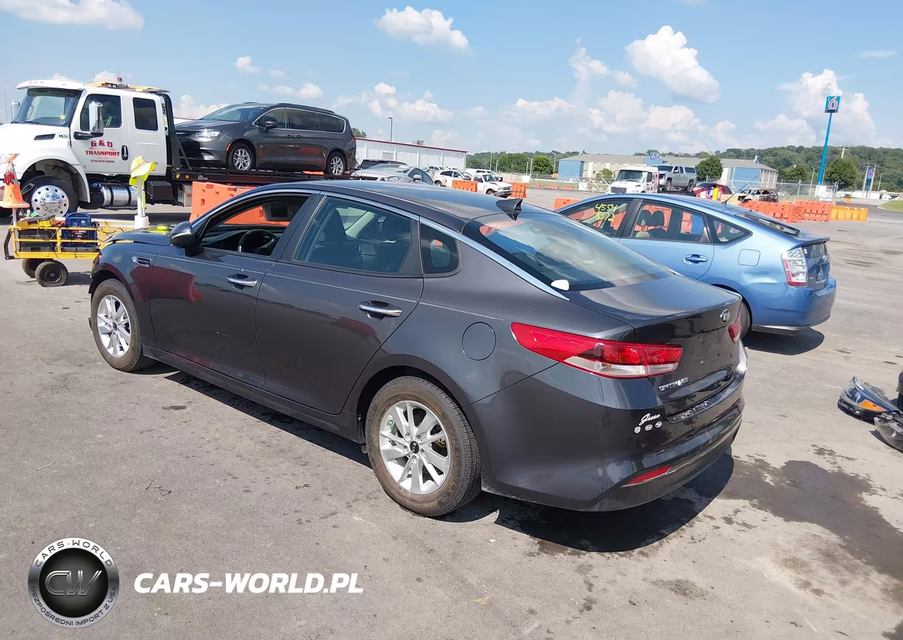 2018 Kia Optima Lx VIN:KNAGT4L35J5217032 - 3