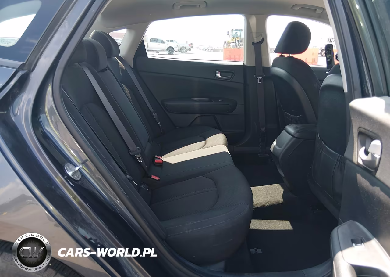 2018 Kia Optima Lx VIN:KNAGT4L35J5217032 - 8
