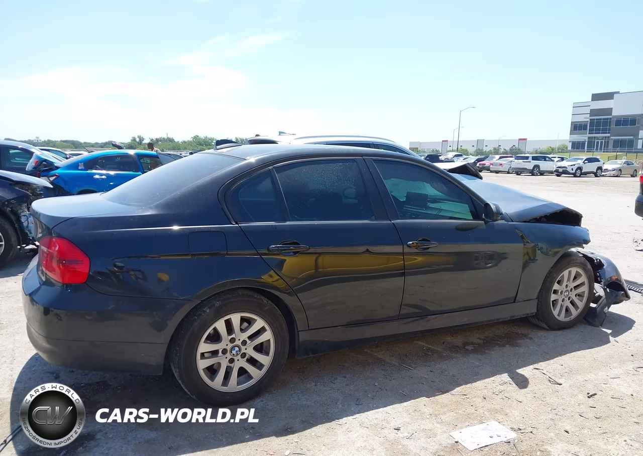 2007 BMW 328Xi VIN:WBAVC73527KP35684 - 13