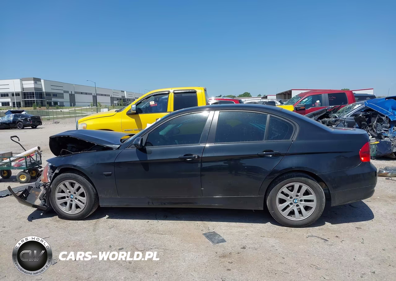 2007 BMW 328Xi VIN:WBAVC73527KP35684 - 14