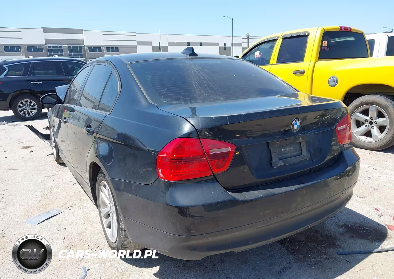 2007 BMW 328Xi VIN:WBAVC73527KP35684 - 3