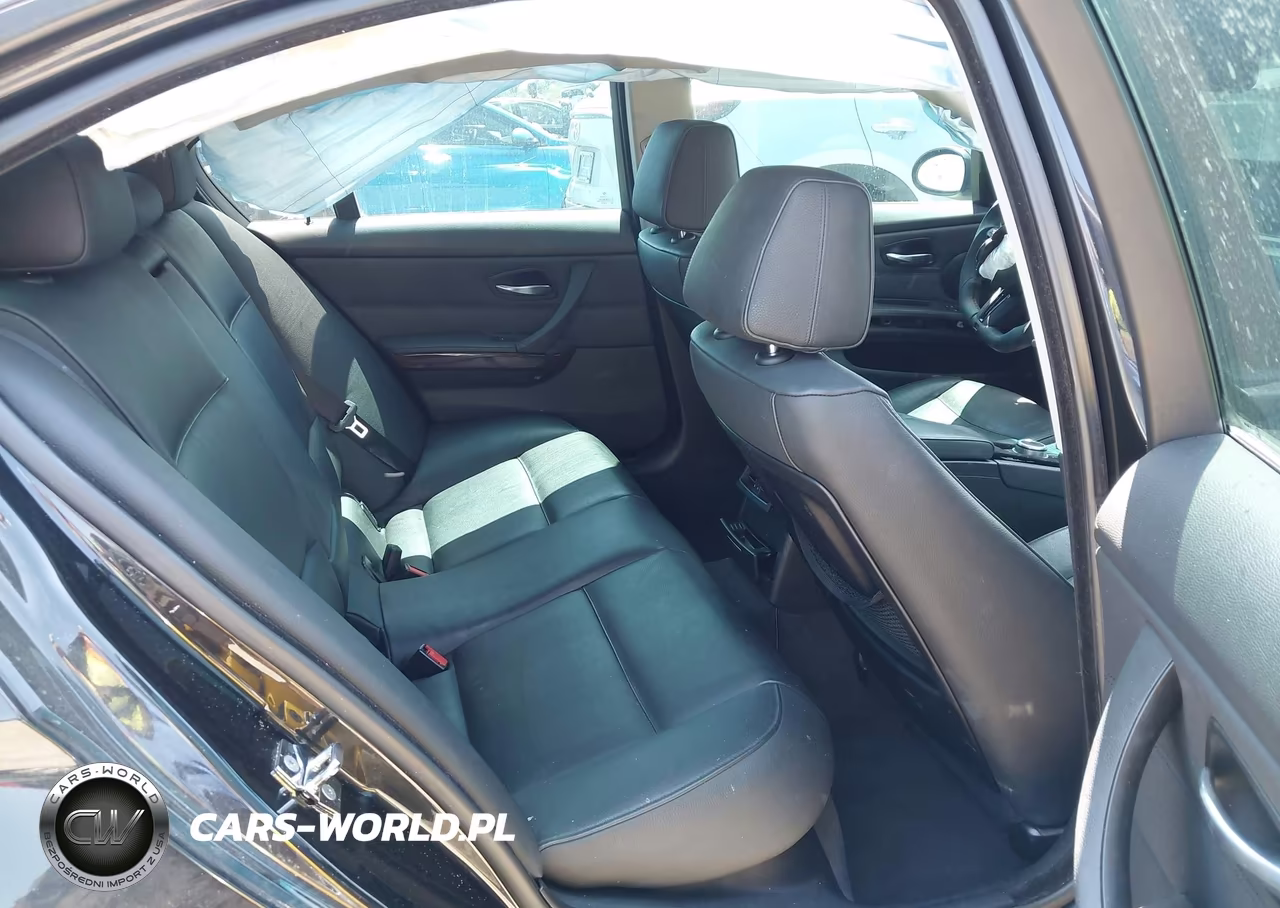 2007 BMW 328Xi VIN:WBAVC73527KP35684 - 8