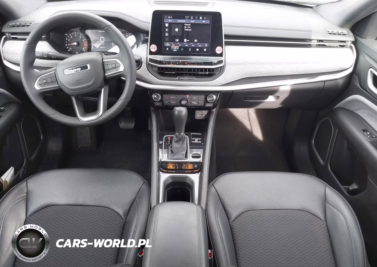 2025 Jeep Compass Latitude 4X4 VIN:3C4NJDBN0ST617374 - 18