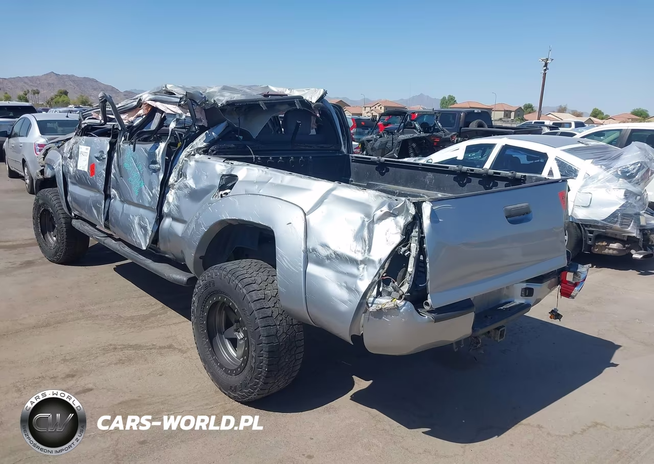 2014 Toyota Tacoma Prerunner V6 VIN:3TMKU4HNXEM041079 - 3
