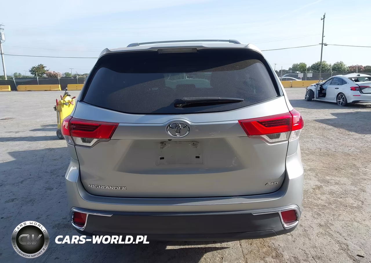 2019 Toyota Highlander Le VIN:5TDBZRFH3KS701437 - 16