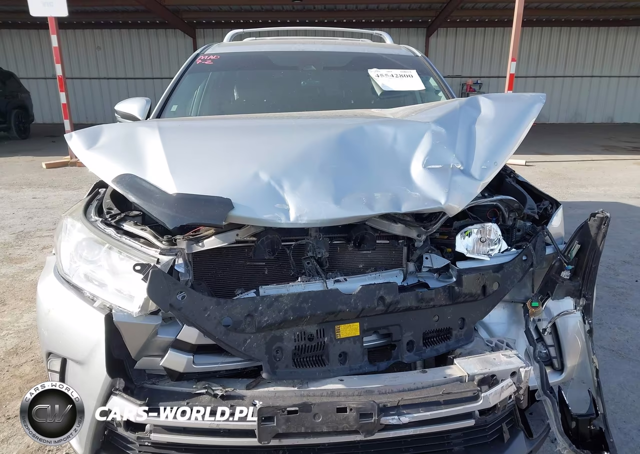 2019 Toyota Highlander Le VIN:5TDBZRFH3KS701437 - 6