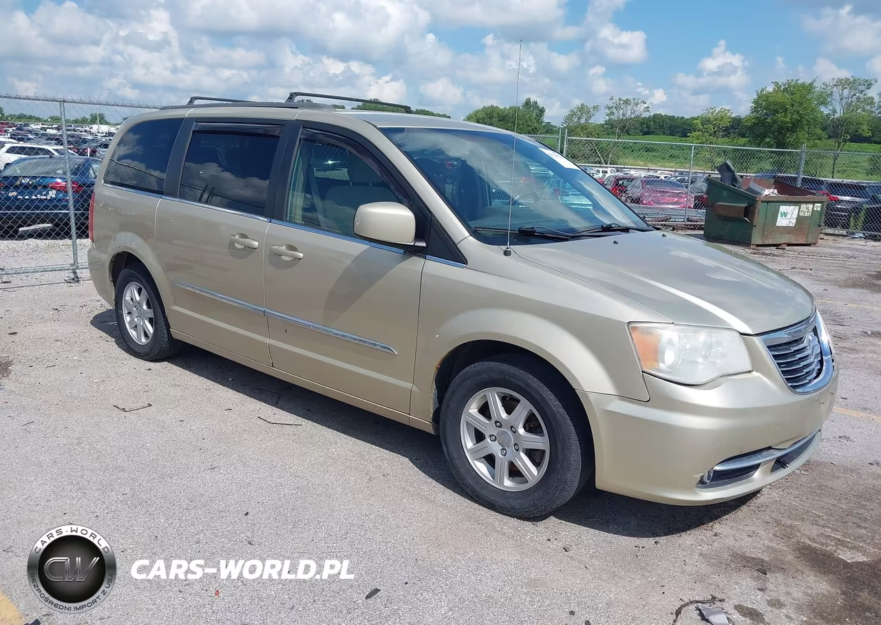 2011 Chrysler Town & Country Touring