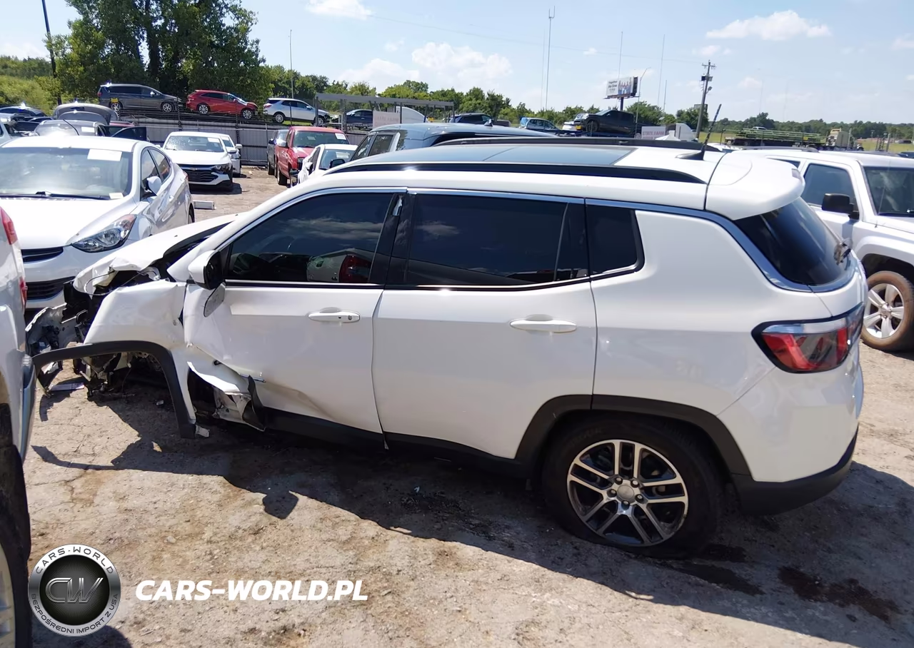 2018 Jeep Compass Sun And Wheel Fwd VIN:3C4NJCBBXJT494567 - 15
