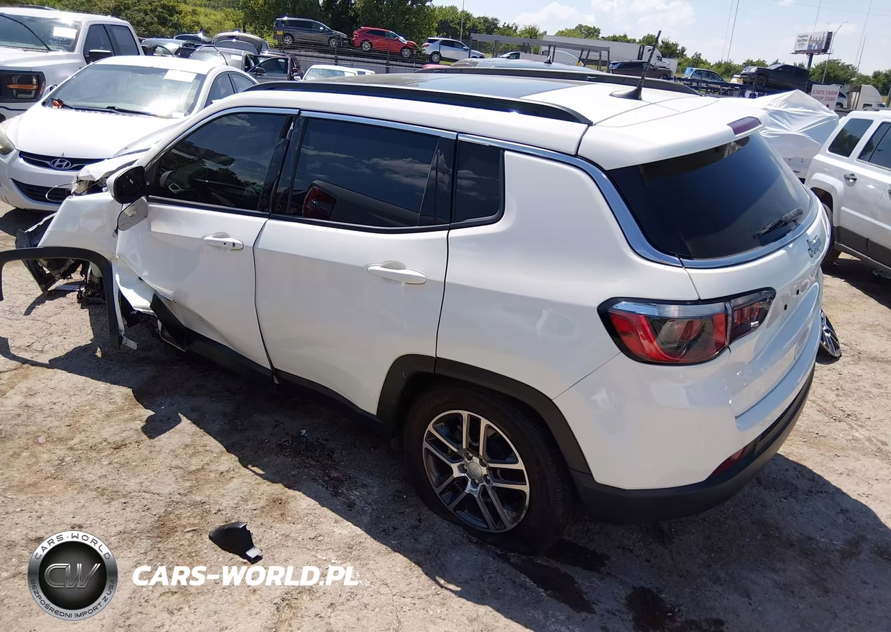 2018 Jeep Compass Sun And Wheel Fwd VIN:3C4NJCBBXJT494567 - 3