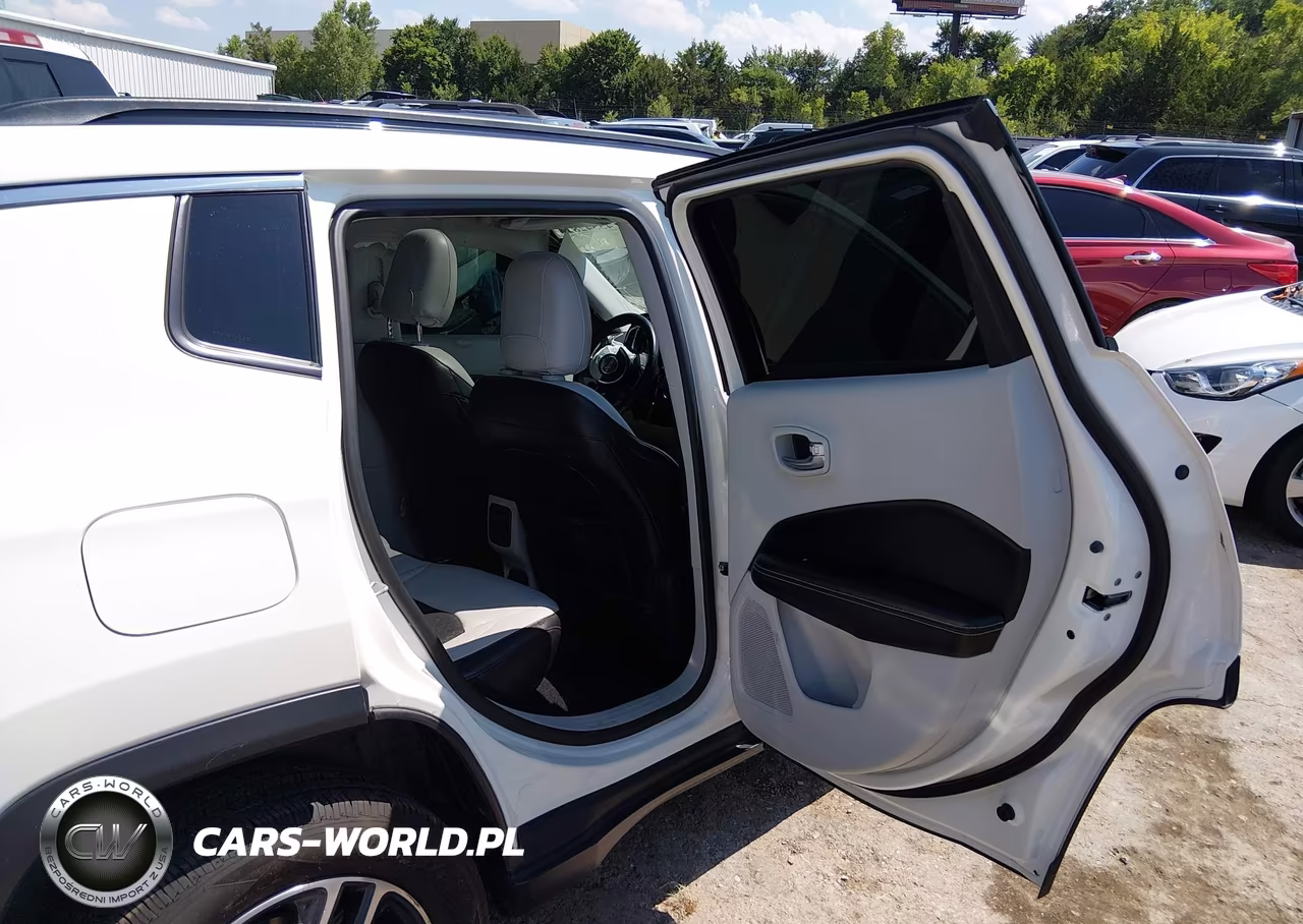 2018 Jeep Compass Sun And Wheel Fwd VIN:3C4NJCBBXJT494567 - 8