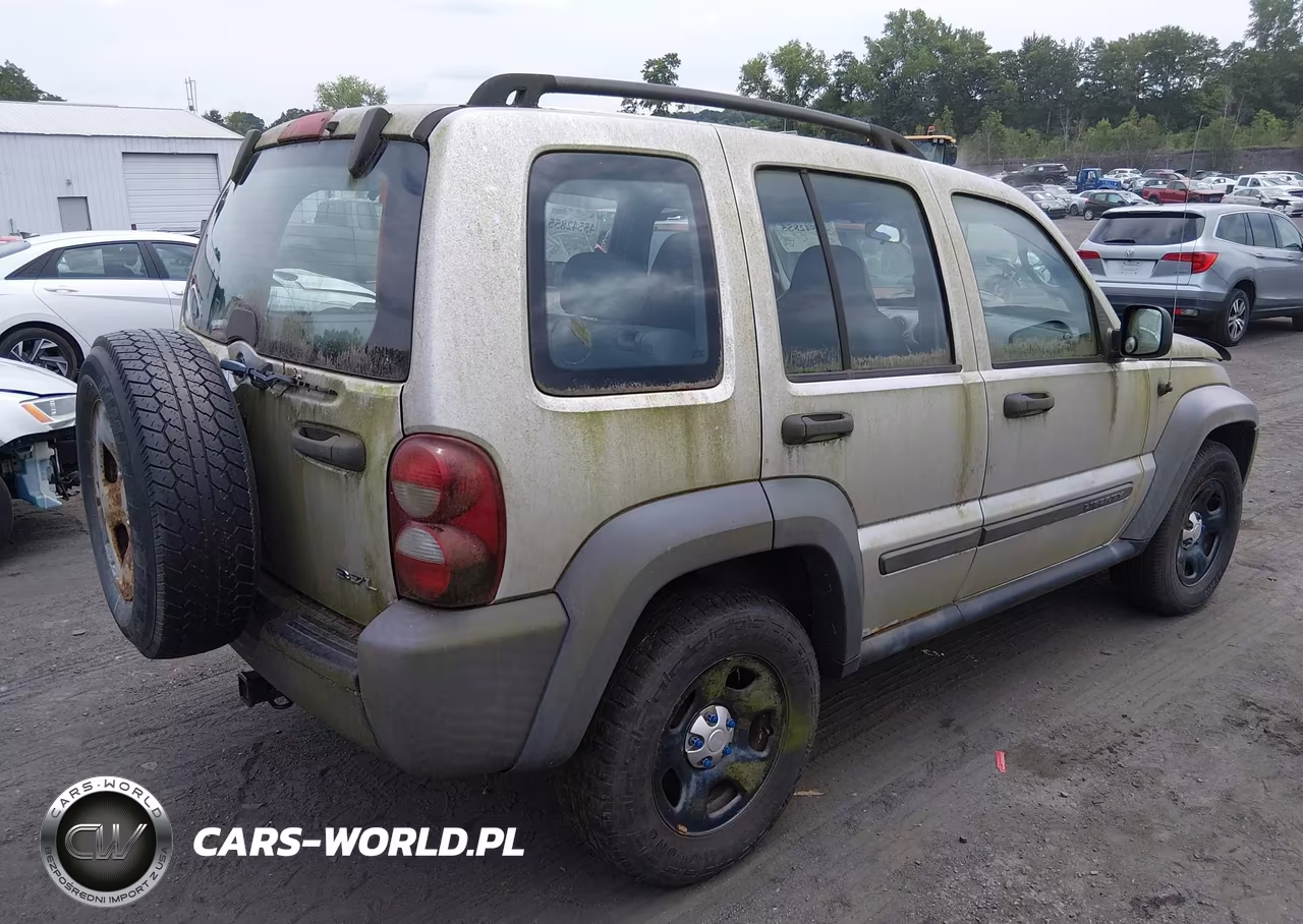 2007 Jeep Liberty Sport VIN:1J4GL48K27W710215 - 4