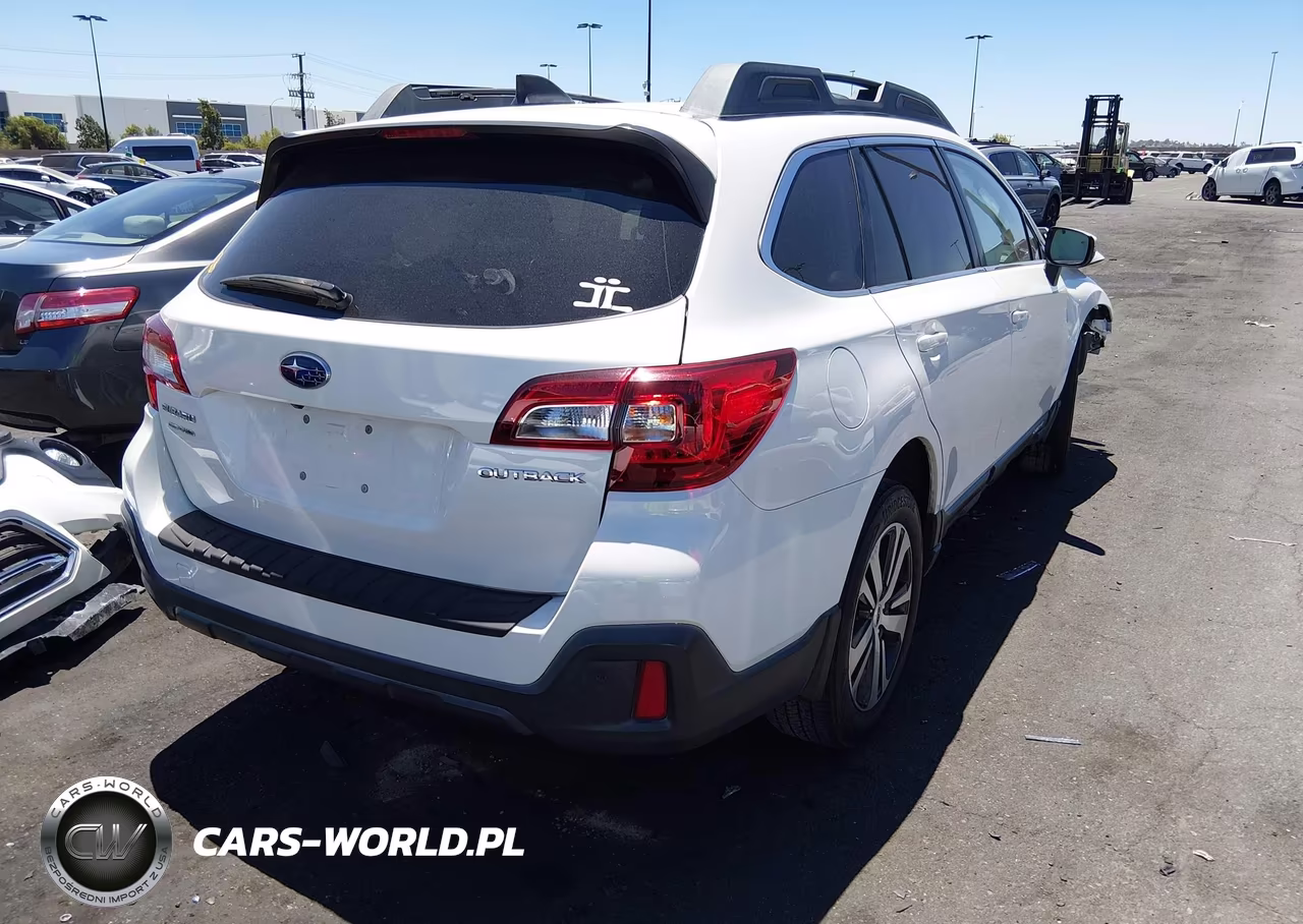 2018 Subaru Outback 2.5I Limited VIN:4S4BSANC0J3200965 - 4