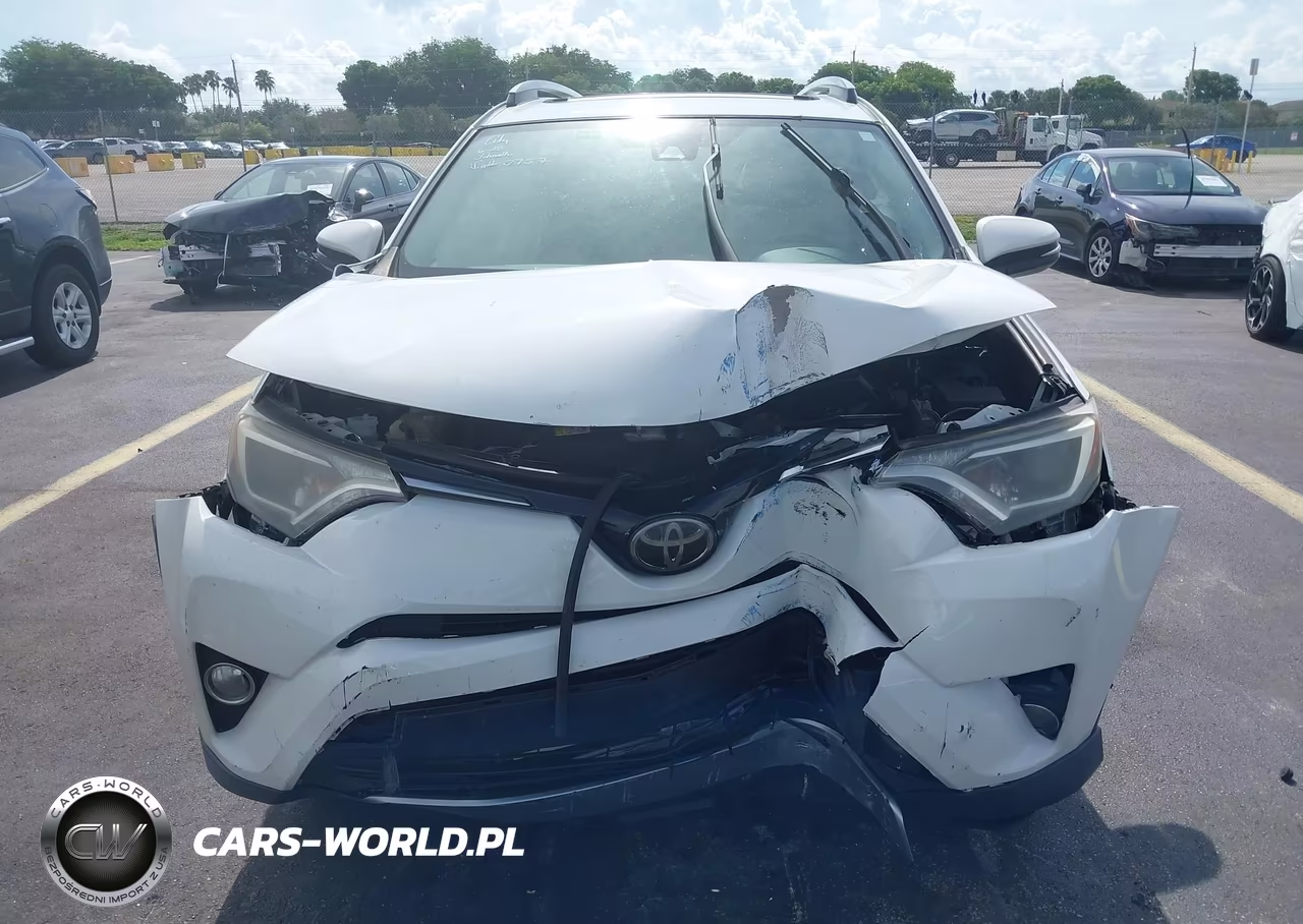 2018 Toyota Rav4 Xle VIN:JTMWFREV7JJ200757 - 11