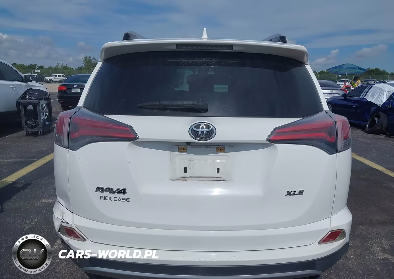 2018 Toyota Rav4 Xle VIN:JTMWFREV7JJ200757 - 15
