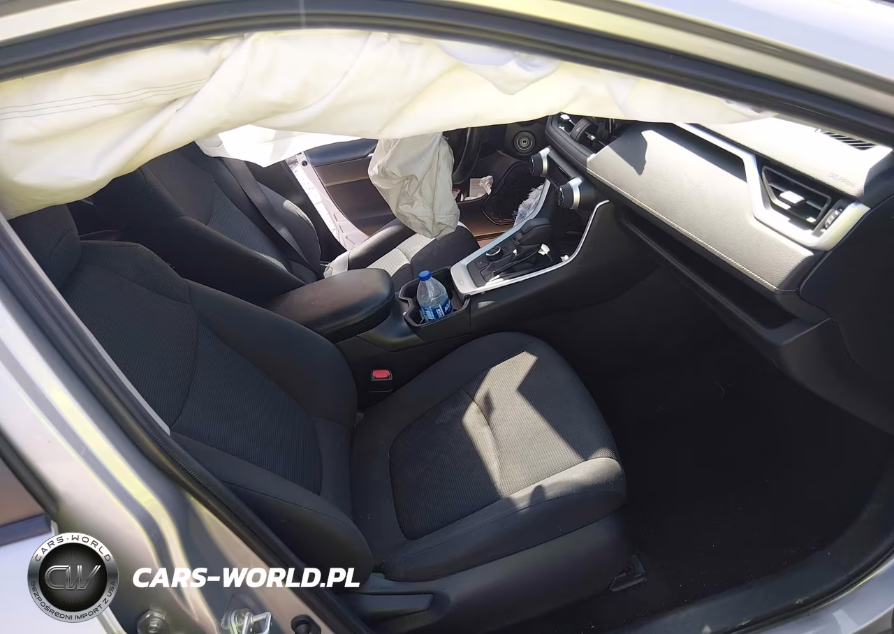 2020 Toyota Rav4 Hybrid Le VIN:2T3MWRFV8LW096998 - 5