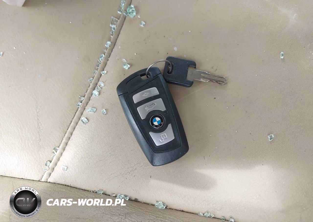 2011 BMW X3 xDrive28I VIN:5UXWX5C56BL708733 - 11