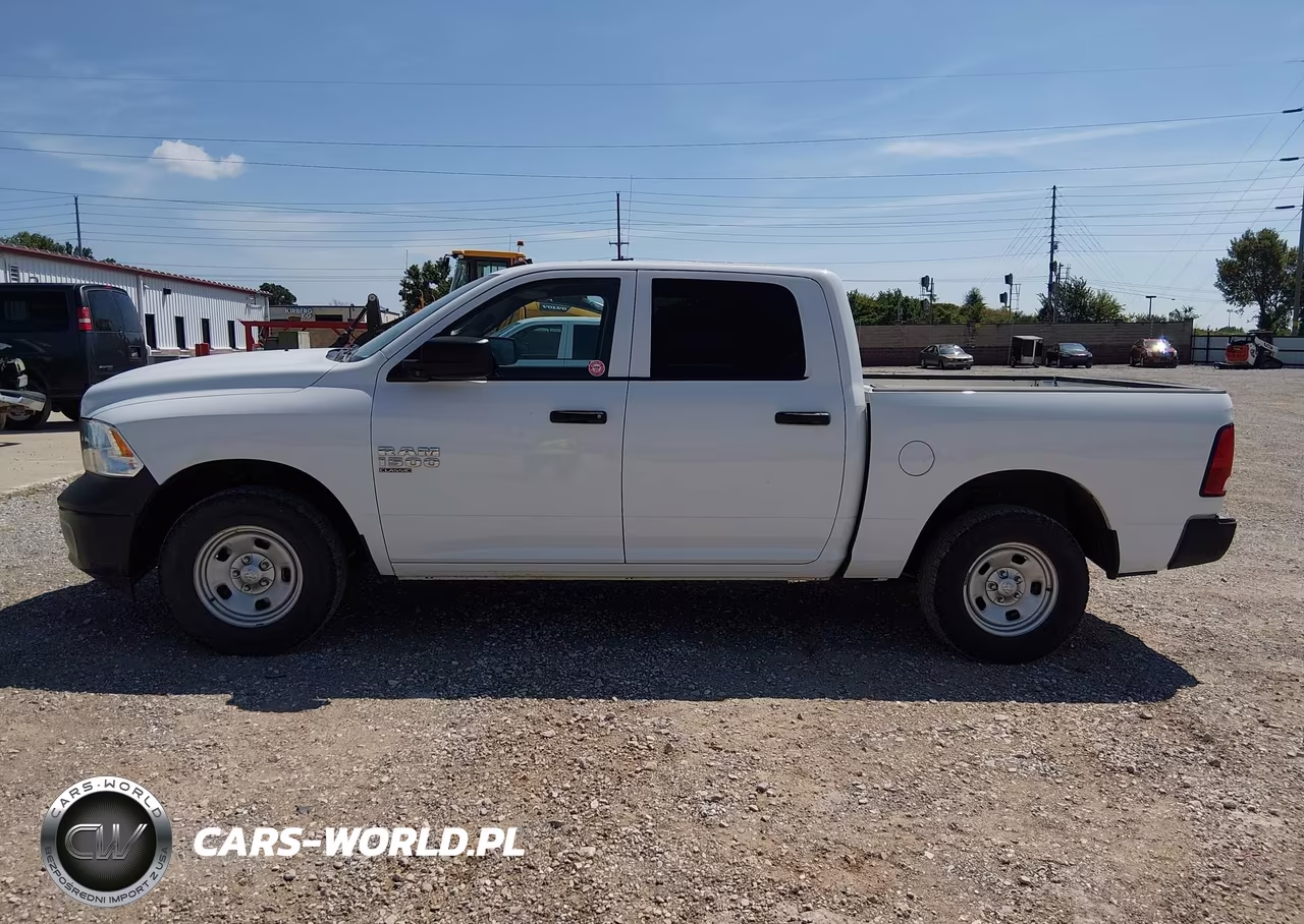 2019 Ram 1500 Classic VIN:3C6RR7KG6KG567285 - 14