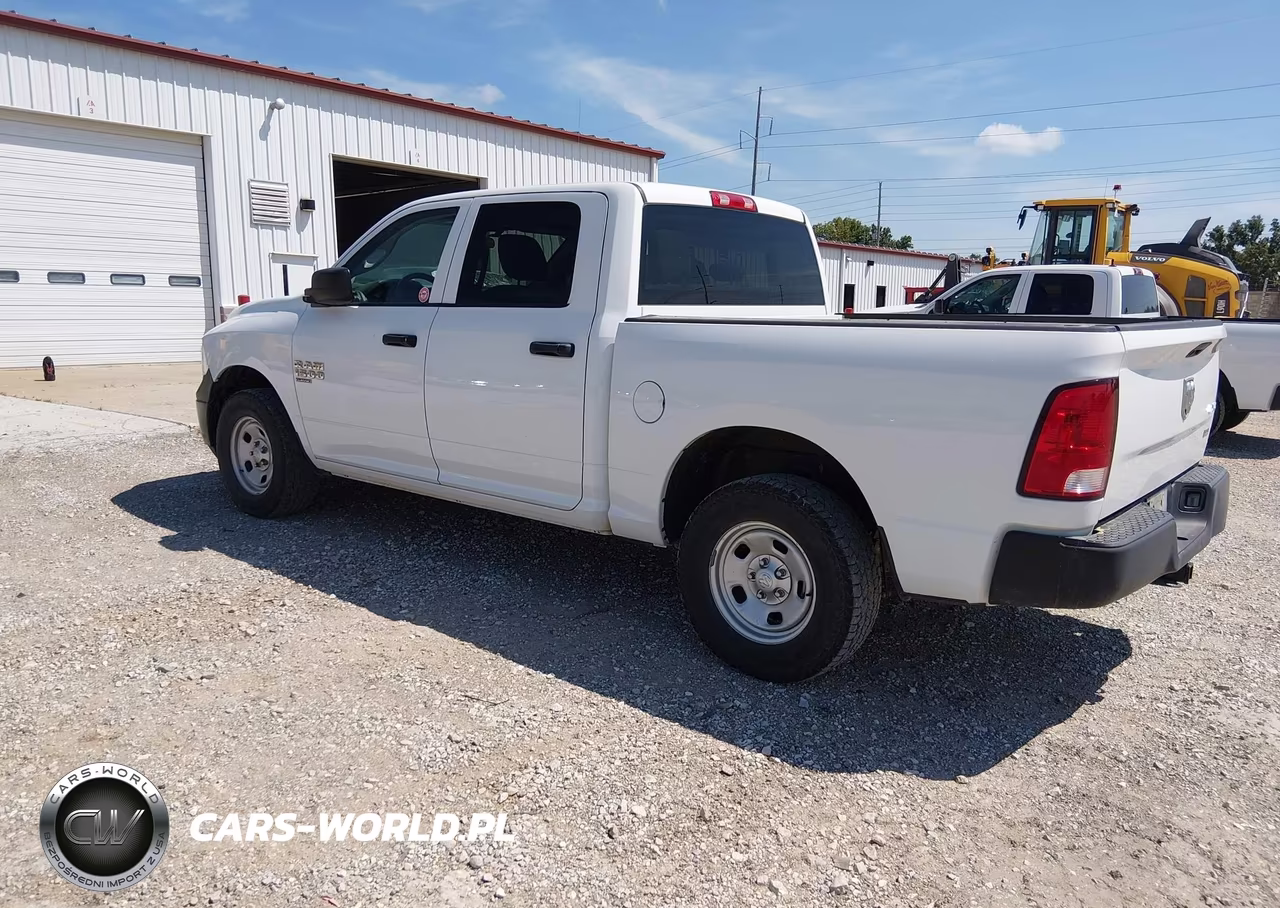 2019 Ram 1500 Classic VIN:3C6RR7KG6KG567285 - 3