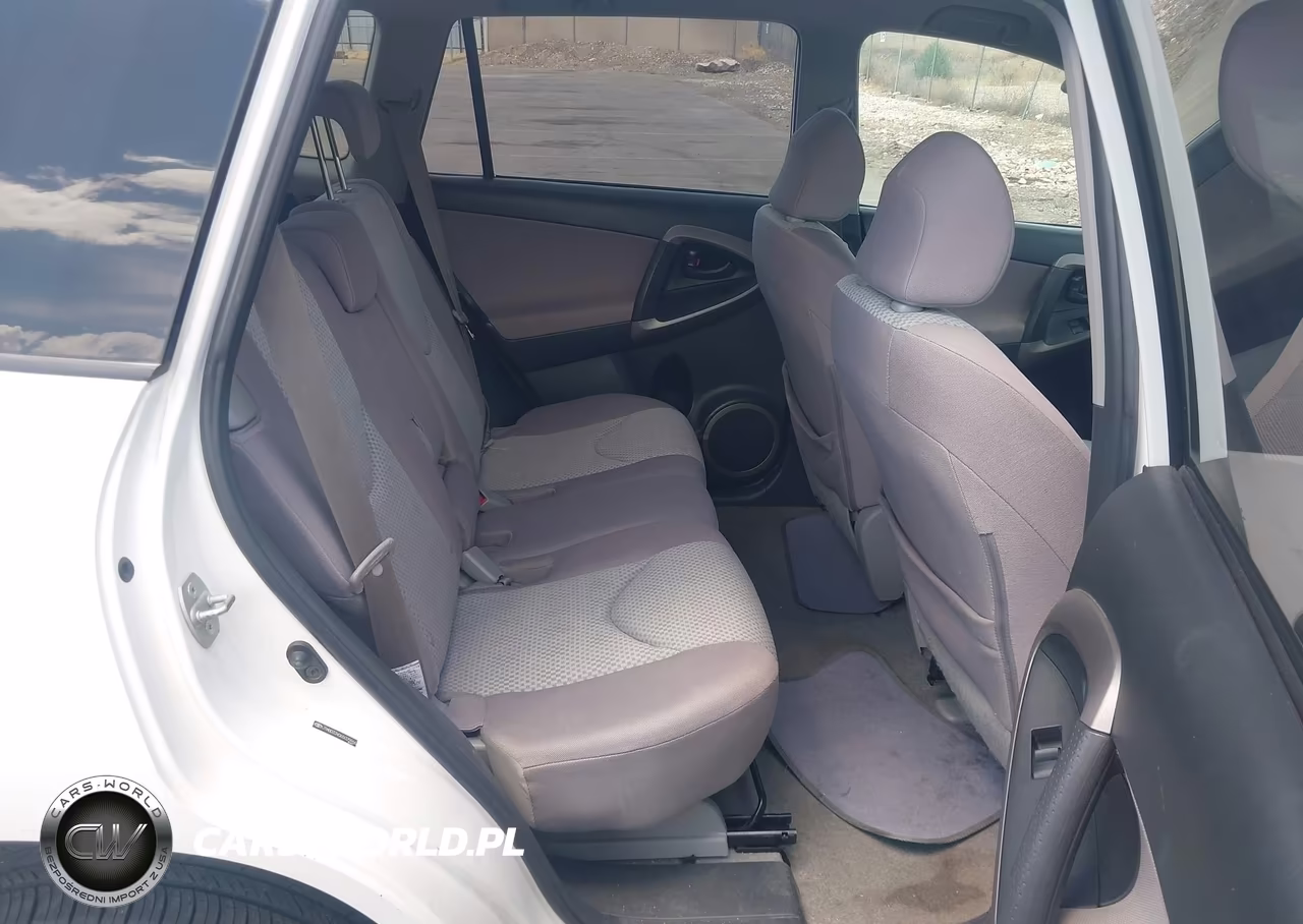 2006 Toyota Rav4 VIN:JTMBD33V065025966 - 8