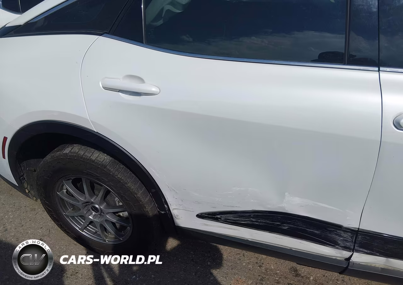 2023 Toyota Crown Platinum VIN:JTDAFAAF6P3000542 - 6