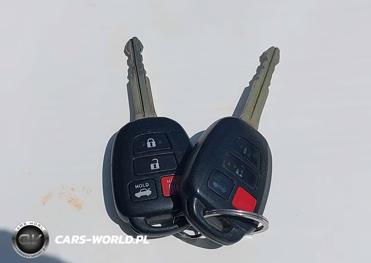 2012 Toyota Camry Le VIN:4T1BF1FK5CU556089 - 11