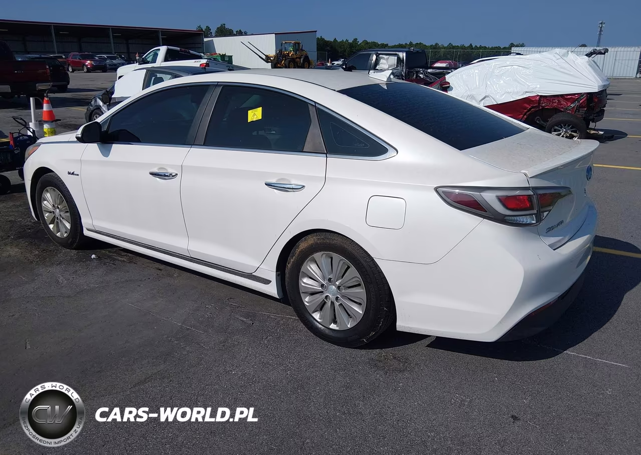 2016 Hyundai Sonata Hybrid Se VIN:KMHE24L1XGA023104 - 3