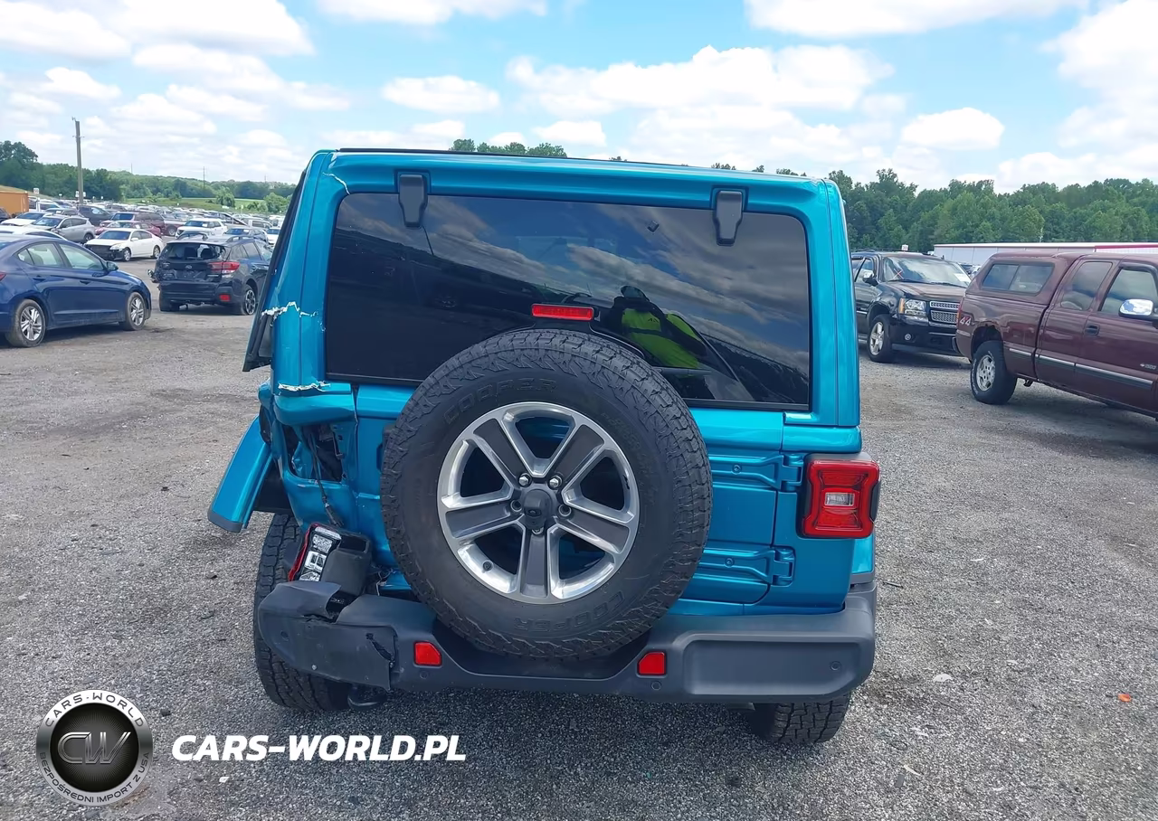 2020 Jeep Wrangler Unlimited Sahara 4X4 VIN:1C4HJXEN9LW264624 - 16