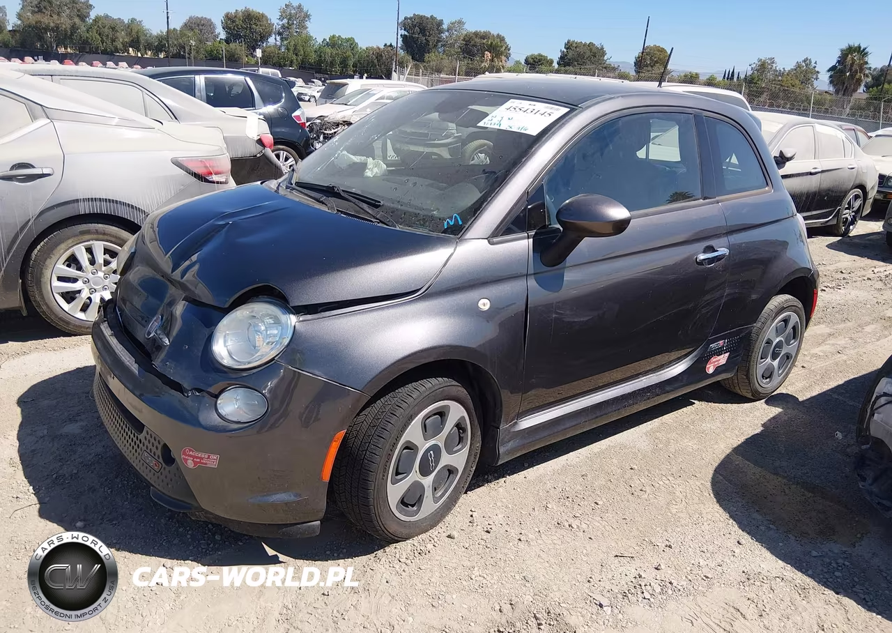 2014 Fiat 500E Battery Electric VIN:3C3CFFGEXET175872 - 2