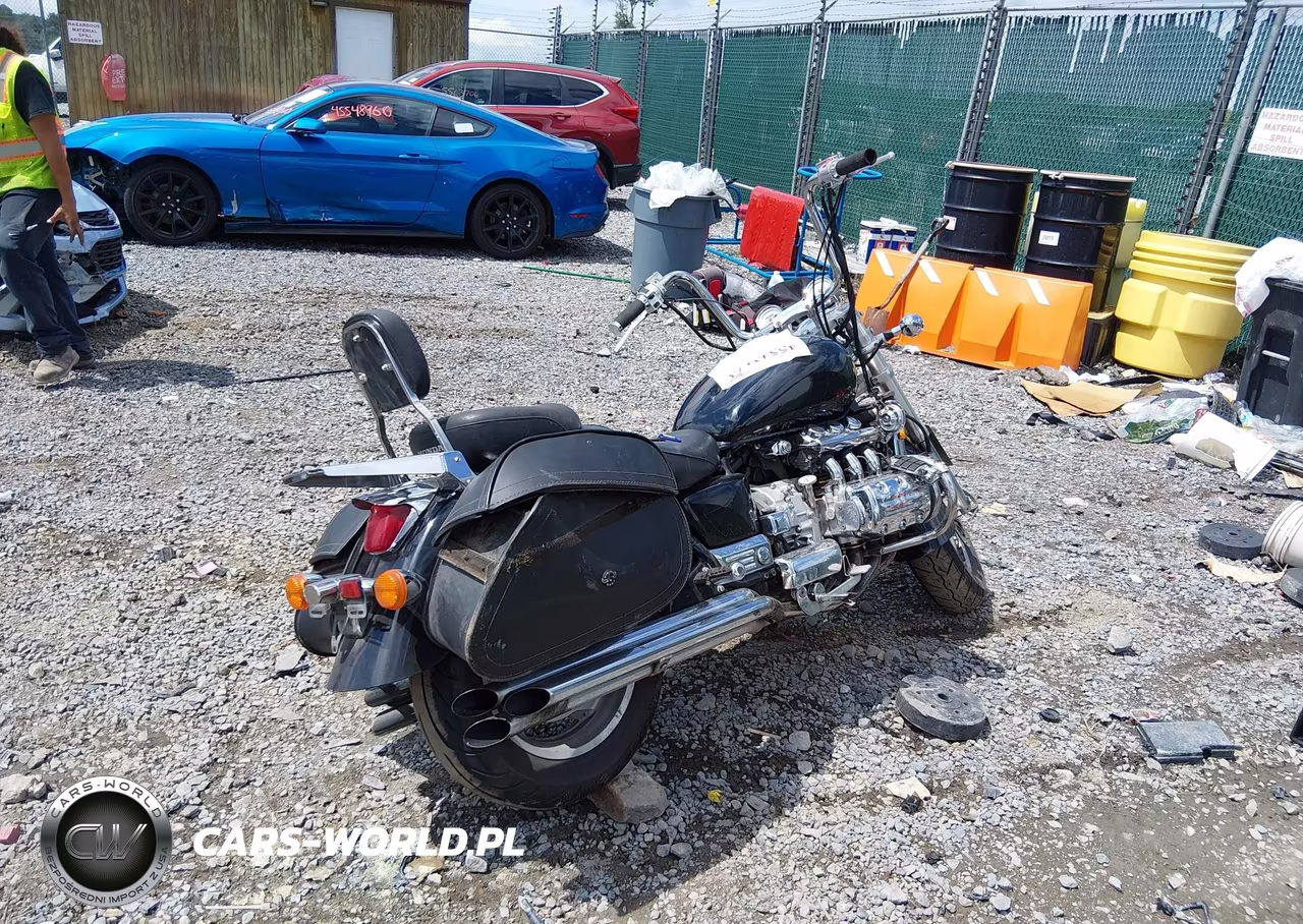 2000 Honda Gl1500 C-2 VIN:1HFSC3405YA301094 - 4