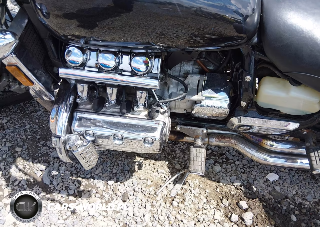2000 Honda Gl1500 C-2 VIN:1HFSC3405YA301094 - 9
