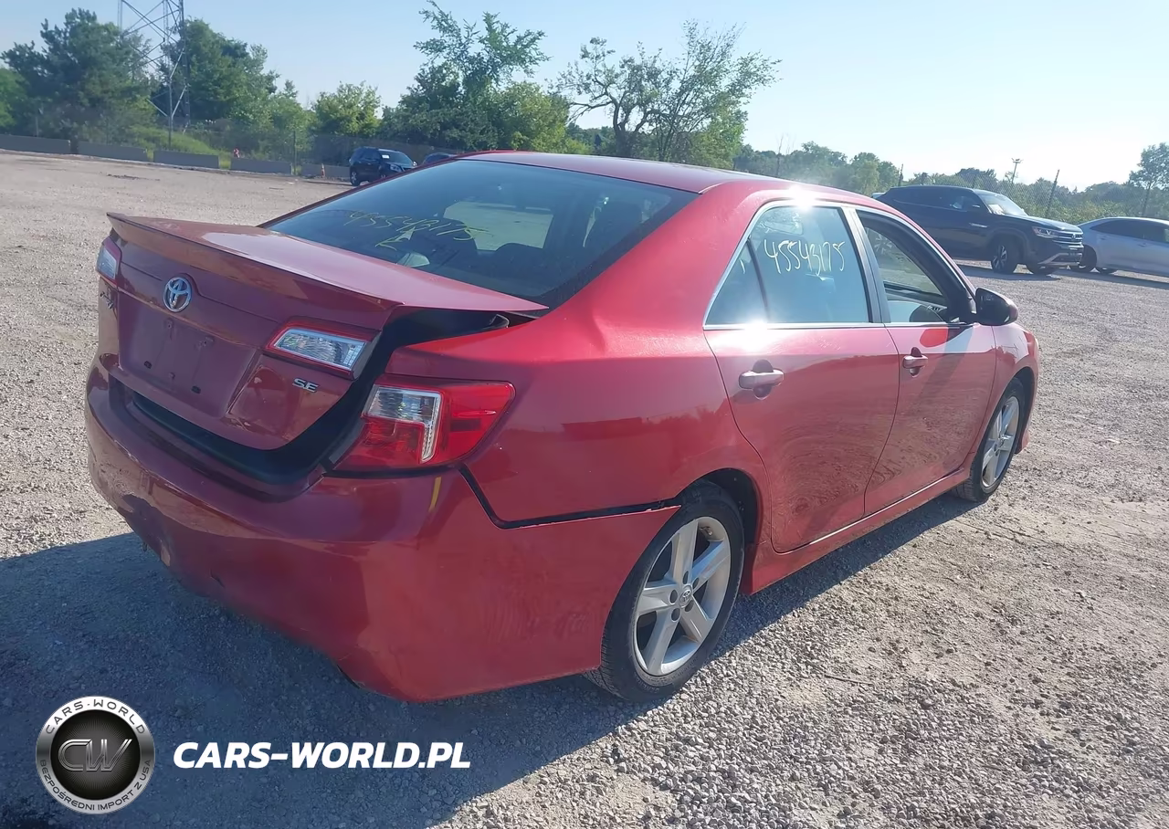 2013 Toyota Camry Se VIN:4T1BF1FK3DU677673 - 4