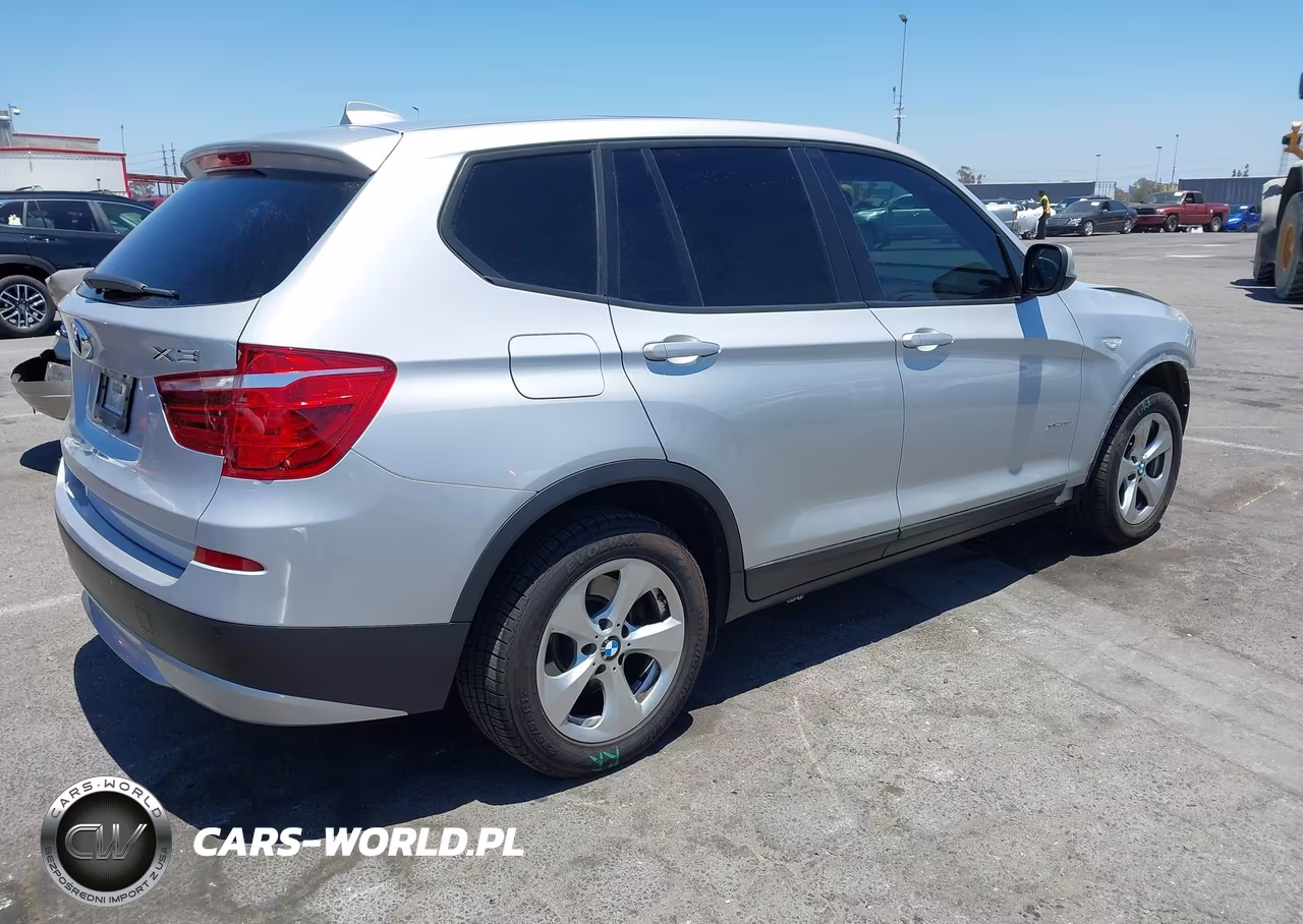 2012 BMW X3 xDrive28I VIN:5UXWX5C52CL724431 - 4