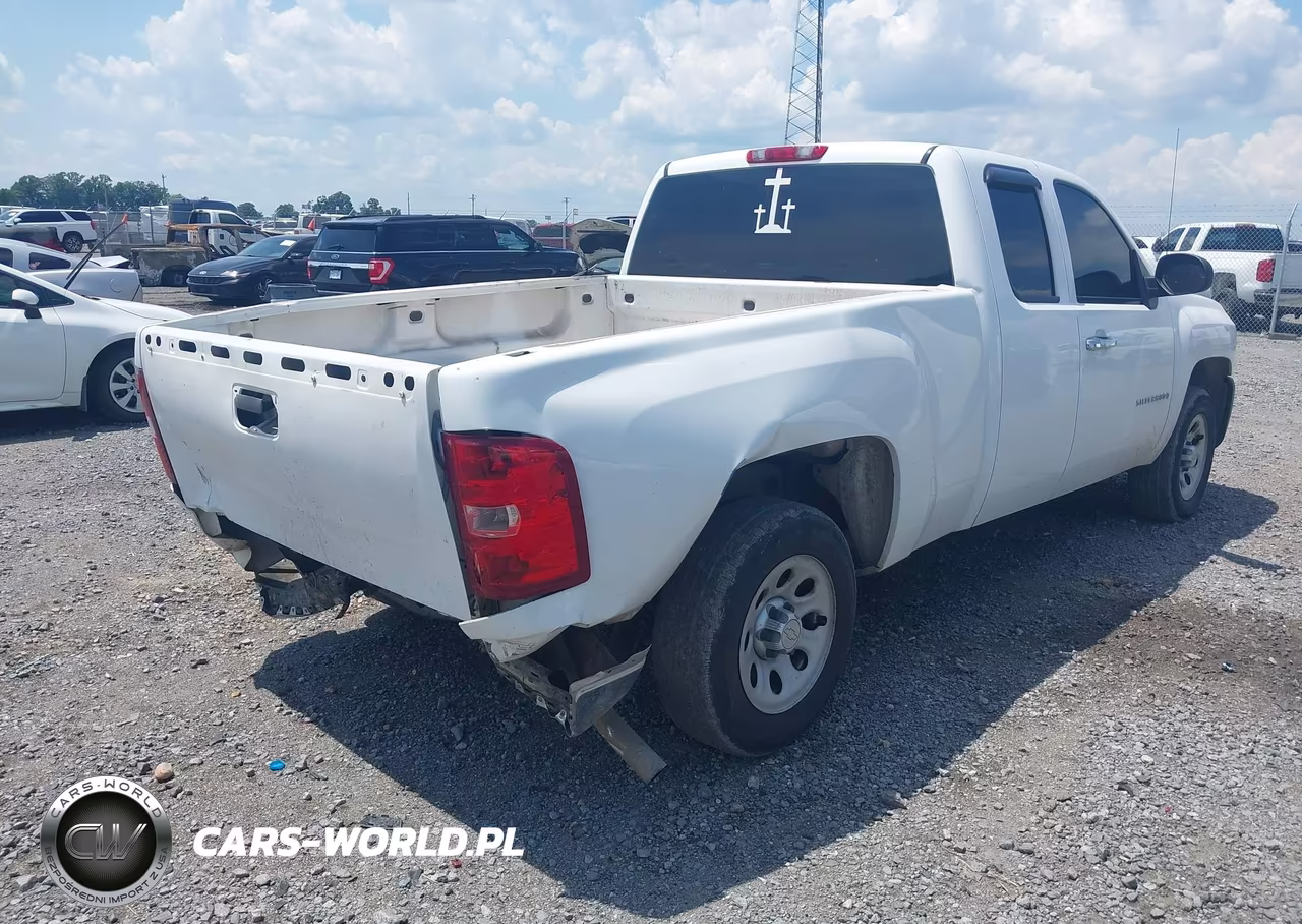 2009 Chevrolet Silverado 1500 Work Truck VIN:1GCEC19C49Z261642 - 4