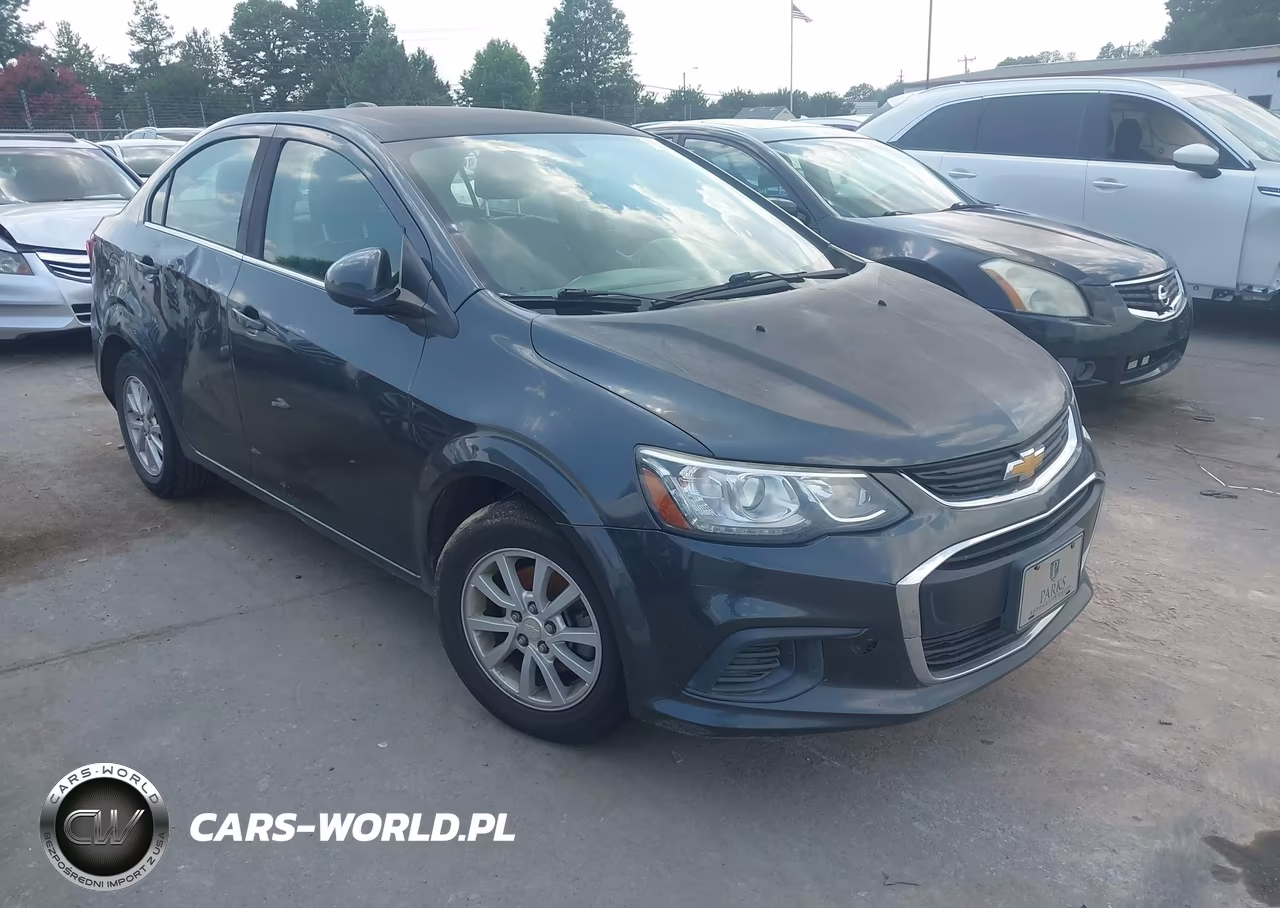 2018 Chevrolet Sonic Lt Auto – zdjęcie 1 z 11
